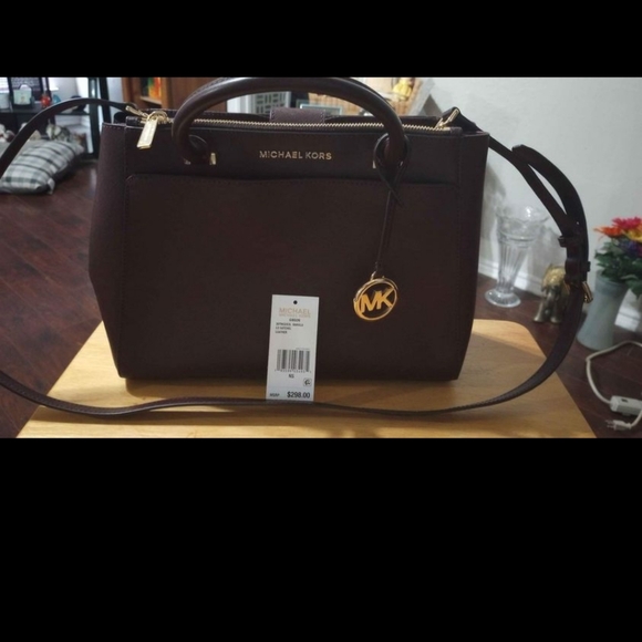 MICHAEL KORS PURSE - Picture 3 of 8